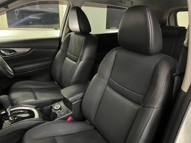 エクストレイル２０Ｘｔ　ブラックエクストリーマエマージェンシーＰＫＧ　本州仕入　禁煙車　ＷＡＫＯＳバリアスコーティング済　純正１７インチブラックＡＷ　社外１７ＡＷ＋スタッドレスタイヤ付　純正ナビ（地デジ　Ｂｌｕｅｔｏｏｔｈ）＋バックカメラ　全方位アラウンドビューカメラ　パワーバックドア　ヒルディセントコントロール　ブラインドスポット　車線逸脱警報　ＬＥＤヘッドライト　純正ルーフレール　両席シートヒーター　インテリジェントキー　横滑り防止装置　タイミングチェーン車　ＥＴＣ 4WD 2000 5Dr