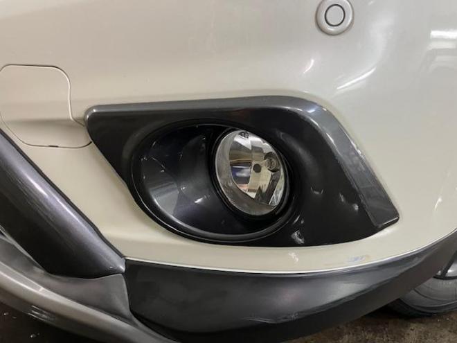 エクストレイル２０Ｘｔ　ブラックエクストリーマエマージェンシーＰＫＧ　本州仕入　禁煙車　ＷＡＫＯＳバリアスコーティング済　純正１７インチブラックＡＷ　社外１７ＡＷ＋スタッドレスタイヤ付　純正ナビ（地デジ　Ｂｌｕｅｔｏｏｔｈ）＋バックカメラ　全方位アラウンドビューカメラ　パワーバックドア　ヒルディセントコントロール　ブラインドスポット　車線逸脱警報　ＬＥＤヘッドライト　純正ルーフレール　両席シートヒーター　インテリジェントキー　横滑り防止装置　タイミングチェーン車　ＥＴＣ 4WD 2000 5Dr