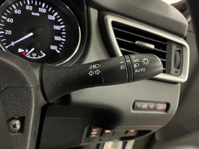 エクストレイル２０Ｘｔ　ブラックエクストリーマエマージェンシーＰＫＧ　本州仕入　禁煙車　ＷＡＫＯＳバリアスコーティング済　純正１７インチブラックＡＷ　社外１７ＡＷ＋スタッドレスタイヤ付　純正ナビ（地デジ　Ｂｌｕｅｔｏｏｔｈ）＋バックカメラ　全方位アラウンドビューカメラ　パワーバックドア　ヒルディセントコントロール　ブラインドスポット　車線逸脱警報　ＬＥＤヘッドライト　純正ルーフレール　両席シートヒーター　インテリジェントキー　横滑り防止装置　タイミングチェーン車　ＥＴＣ 4WD 2000 5Dr