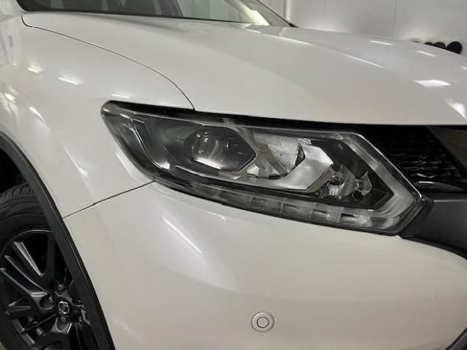 エクストレイル２０Ｘｔ　ブラックエクストリーマエマージェンシーＰＫＧ　本州仕入　禁煙車　ＷＡＫＯＳバリアスコーティング済　純正１７インチブラックＡＷ　社外１７ＡＷ＋スタッドレスタイヤ付　純正ナビ（地デジ　Ｂｌｕｅｔｏｏｔｈ）＋バックカメラ　全方位アラウンドビューカメラ　パワーバックドア　ヒルディセントコントロール　ブラインドスポット　車線逸脱警報　ＬＥＤヘッドライト　純正ルーフレール　両席シートヒーター　インテリジェントキー　横滑り防止装置　タイミングチェーン車　ＥＴＣ 4WD 2000 5Dr