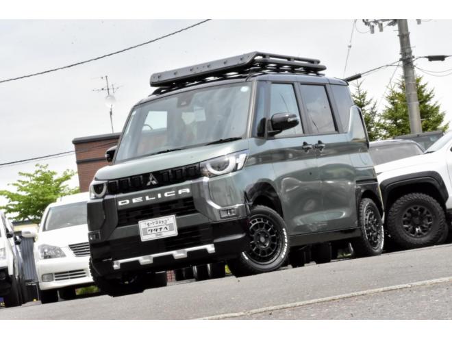 デリカミニTプレミアム　4WD　タローズオリジナル　ブラックエディション