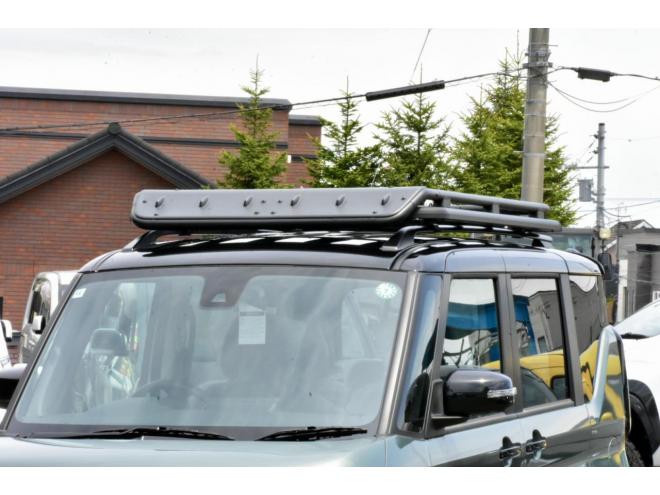 デリカミニTプレミアム　4WD　タローズオリジナル　ブラックエディション