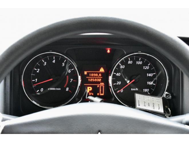 デリカD：5　２.４M　４WD　本州仕入　新品バンパーガード　社外ナビ