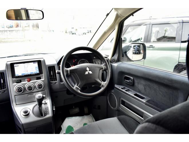 デリカD：5　２.４M　４WD　本州仕入　新品バンパーガード　社外ナビ