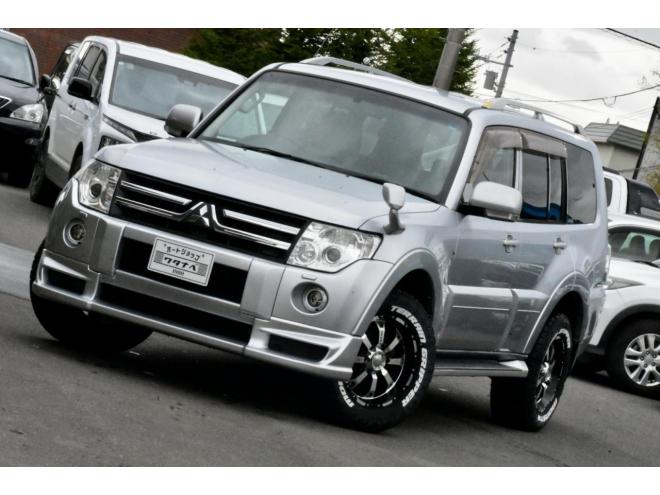 パジェロロング　エクシード　４ＷＤ　本州仕入　ロックフォードサウンド　ＭＫＷ１７インチアルミ　ホワイトレター　ヒッチメンバー付　ナビ／バックカメラ