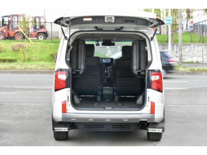 デリカD：5　Ｇパワーパッケージ　４ＷＤ　本州仕入　後期モデル　公認５名乗車　ワンオーナ　新品シートカバー　バンパーガード　電動リアゲート　シートヒータ　社外ナビ・Ｂカメラ　ＥＴＣ