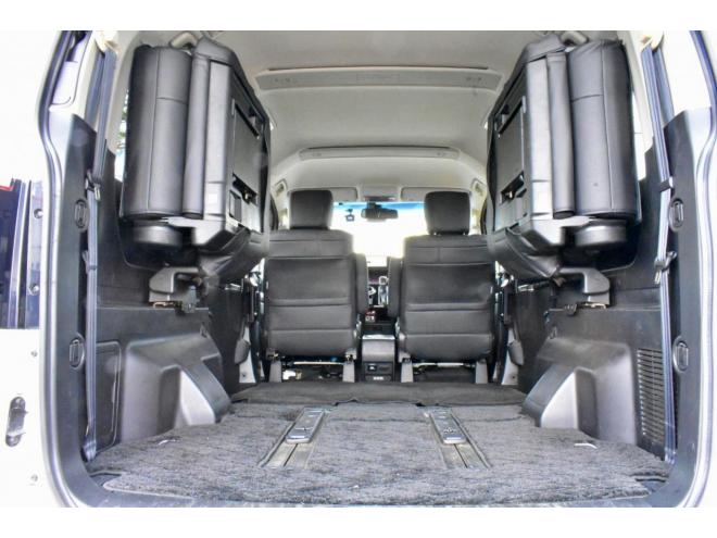 デリカD：5　Ｇパワーパッケージ　４ＷＤ　本州仕入　後期モデル　公認５名乗車　ワンオーナ　新品シートカバー　バンパーガード　電動リアゲート　シートヒータ　社外ナビ・Ｂカメラ　ＥＴＣ