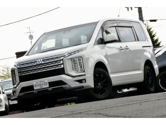 デリカD：5　Ｇパワーパッケージ　４ＷＤ　本州仕入　後期モデル　公認５名乗車　ワンオーナ　新品シートカバー　バンパーガード　電動リアゲート　シートヒータ　社外ナビ・Ｂカメラ　ＥＴＣ