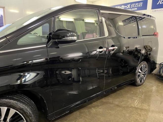 アルファードＳ　Ｃパッケージ後期型　本州仕入　禁煙車　プリクラッシュ　レーダークルーズ　レーントレーシング　純正１８インチＡＷ　社外１６ＡＷ＋スタッドレスタイヤ付　純正ナビ（Ｍｉｒａｃａｓｔ　Ｂｌｕｅｔｏｏｔｈ）＋バックカメラ　両側パワースライドドア　パワーバックドア　純正ブラックレザーシート　電動オットマン　三眼ＬＥＤヘッドライト　前後ドライブレコーダー　ステアリングヒーター　シートヒーター＆クーラー　ＥＴＣ 4WD 2500 5Dr