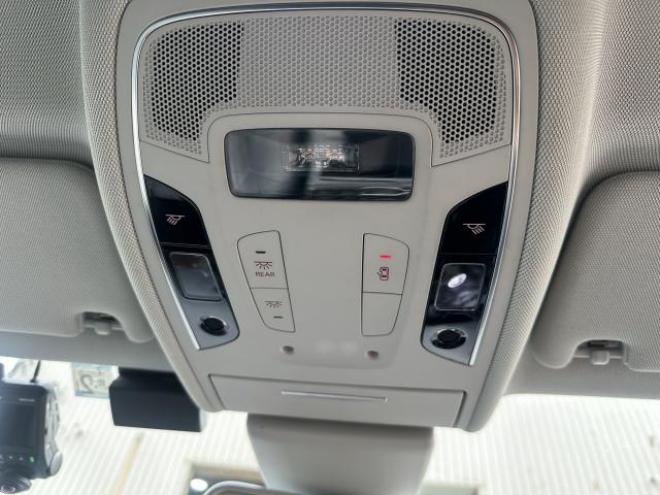 アウディA7スポーツバック 3.0TFSIクワトロ 4WD 3000 5Dr