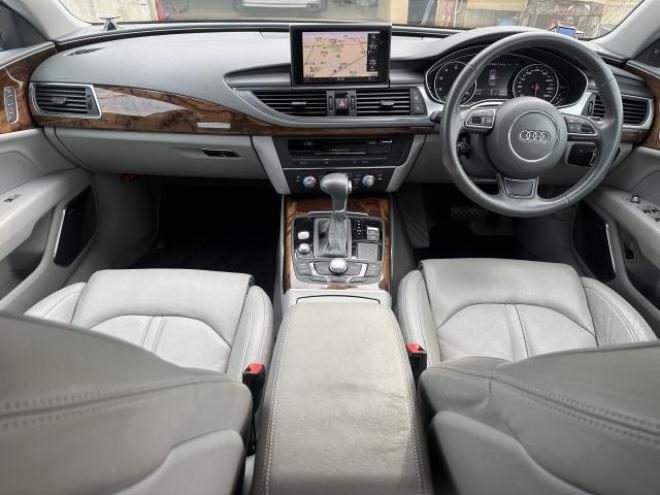 アウディA7スポーツバック 3.0TFSIクワトロ 4WD 3000 5Dr