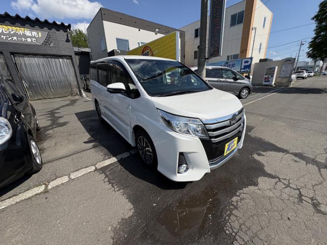 ノアNOAH 4WD SIアルパイン10インチ付フルセグBT　検2付　本州仕入　寒冷地仕様　熱線ガラス　リアヒータースペアータイヤ　バックカメラ　両パワースライドドア　フォグランプ　自由自在の7人乗り　LEDヘッド　スマートキー　ETC　ドラレコ前後 4WD 2000 5Dr