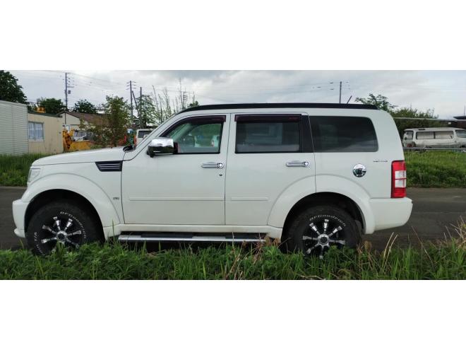 ダッジナイトロAWD 4WD 3700 5Dr