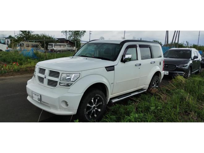 ダッジナイトロAWD 4WD 3700 5Dr