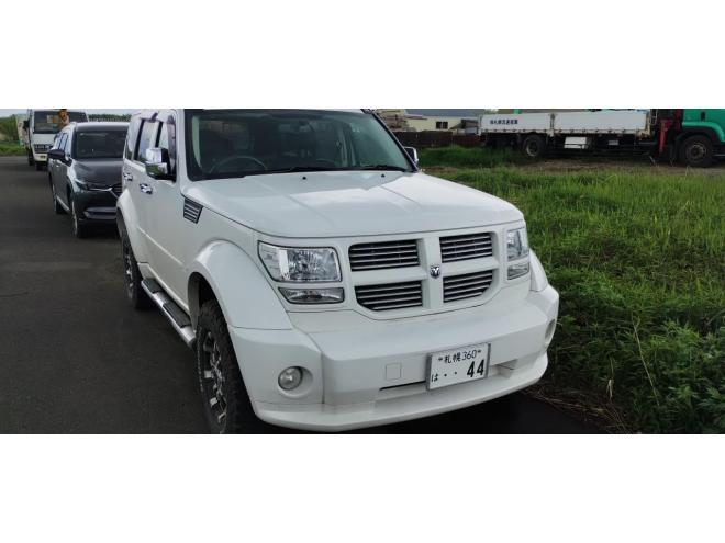 ダッジナイトロAWD 4WD 3700 5Dr
