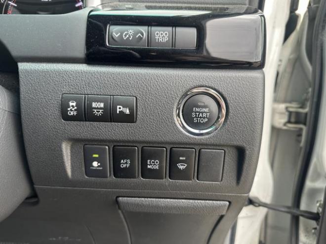 ヴェルファイア3.5Z 8名 4WD 3500 5Dr