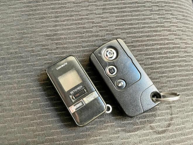 フリード1.5Gジャストセレクション 4WD 5年保証 スマキー パワスラ ナビ 夏冬タイヤ 寒冷地仕様 禁煙 修復歴無