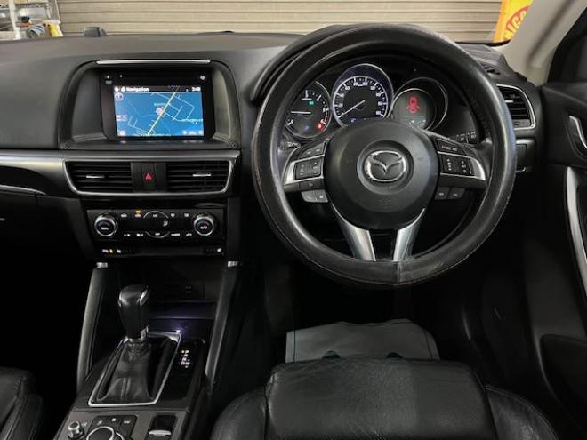 CX-5ＸＤ　Ｌパッケージ　本州仕入　禁煙車　ＷＡＫＯＳバリアスコーティング済　スカイアクティブディーゼルターボ　純正１９インチＡＷ　純正１９ＡＷ＋スタッドレスタイヤ付　純正ナビ（地デジ　ＤＶＤ再生　Ｂｌｕｅｔｏｏｔｈ）＋バックカメラ＆サイドカメラ　ＢＯＳＥサウンド　純正ブラックレザーシート　レーダークルーズコントロール　ブラインドスポット　車線逸脱警報　ＬＥＤヘッドライト　両席シートヒーター　アドバンスキー　横滑り防止装置　ＥＴＣ 4WD 2200 5Dr