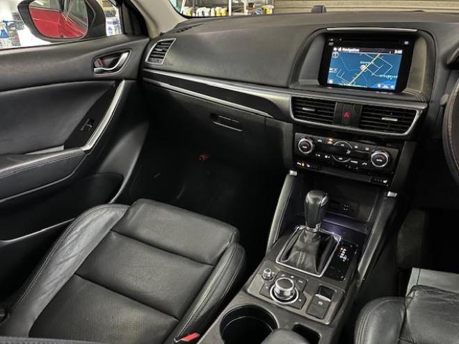 CX-5ＸＤ　Ｌパッケージ　本州仕入　禁煙車　ＷＡＫＯＳバリアスコーティング済　スカイアクティブディーゼルターボ　純正１９インチＡＷ　純正１９ＡＷ＋スタッドレスタイヤ付　純正ナビ（地デジ　ＤＶＤ再生　Ｂｌｕｅｔｏｏｔｈ）＋バックカメラ＆サイドカメラ　ＢＯＳＥサウンド　純正ブラックレザーシート　レーダークルーズコントロール　ブラインドスポット　車線逸脱警報　ＬＥＤヘッドライト　両席シートヒーター　アドバンスキー　横滑り防止装置　ＥＴＣ 4WD 2200 5Dr