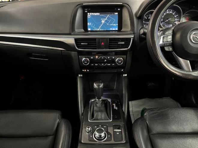 CX-5ＸＤ　Ｌパッケージ　本州仕入　禁煙車　ＷＡＫＯＳバリアスコーティング済　スカイアクティブディーゼルターボ　純正１９インチＡＷ　純正１９ＡＷ＋スタッドレスタイヤ付　純正ナビ（地デジ　ＤＶＤ再生　Ｂｌｕｅｔｏｏｔｈ）＋バックカメラ＆サイドカメラ　ＢＯＳＥサウンド　純正ブラックレザーシート　レーダークルーズコントロール　ブラインドスポット　車線逸脱警報　ＬＥＤヘッドライト　両席シートヒーター　アドバンスキー　横滑り防止装置　ＥＴＣ 4WD 2200 5Dr