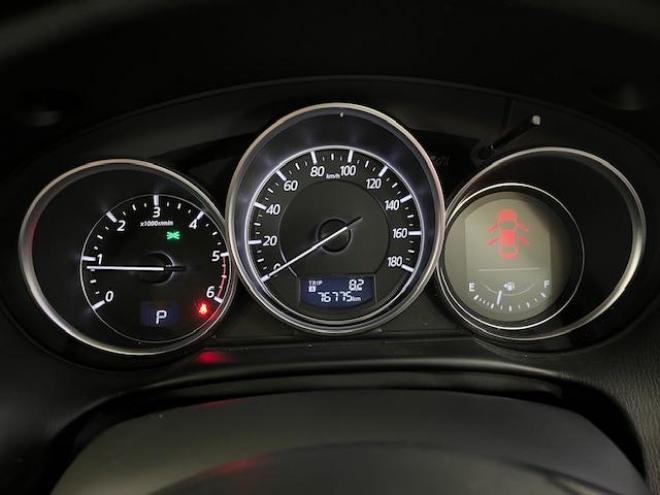 CX-5ＸＤ　Ｌパッケージ　本州仕入　禁煙車　ＷＡＫＯＳバリアスコーティング済　スカイアクティブディーゼルターボ　純正１９インチＡＷ　純正１９ＡＷ＋スタッドレスタイヤ付　純正ナビ（地デジ　ＤＶＤ再生　Ｂｌｕｅｔｏｏｔｈ）＋バックカメラ＆サイドカメラ　ＢＯＳＥサウンド　純正ブラックレザーシート　レーダークルーズコントロール　ブラインドスポット　車線逸脱警報　ＬＥＤヘッドライト　両席シートヒーター　アドバンスキー　横滑り防止装置　ＥＴＣ 4WD 2200 5Dr