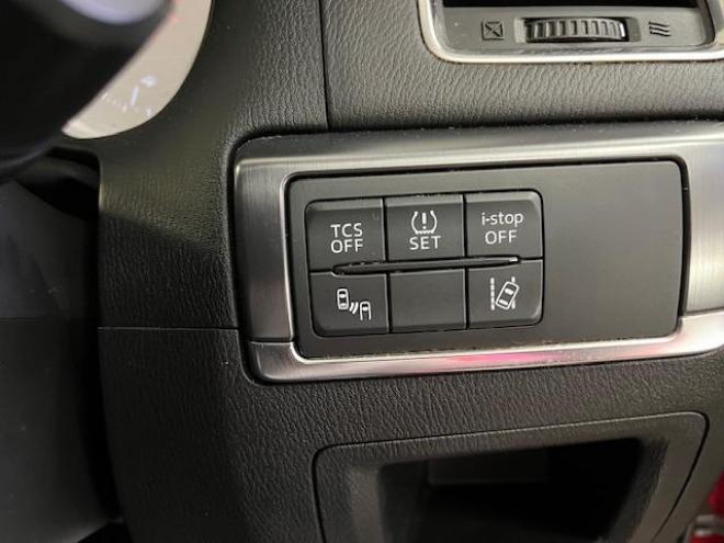 CX-5ＸＤ　Ｌパッケージ　本州仕入　禁煙車　ＷＡＫＯＳバリアスコーティング済　スカイアクティブディーゼルターボ　純正１９インチＡＷ　純正１９ＡＷ＋スタッドレスタイヤ付　純正ナビ（地デジ　ＤＶＤ再生　Ｂｌｕｅｔｏｏｔｈ）＋バックカメラ＆サイドカメラ　ＢＯＳＥサウンド　純正ブラックレザーシート　レーダークルーズコントロール　ブラインドスポット　車線逸脱警報　ＬＥＤヘッドライト　両席シートヒーター　アドバンスキー　横滑り防止装置　ＥＴＣ 4WD 2200 5Dr