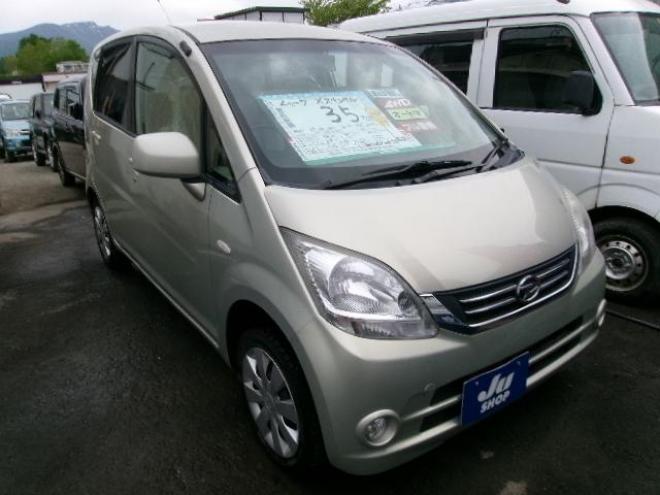 ムーヴX スペシャル 4WD 660 5Dr
