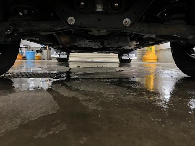 パジェロロング　エクシード　本州仕入　寒冷地仕様　禁煙車　ダブルバッテリー　リアデフロック　ディーゼルターボ　新品ＷＥＤＳキーラー１７ＡＷ＋新品ＴＯＹＯホワイトレタータイヤ　社外１７ＡＷ＋スタッドレスタイヤ付　新品ＪＡＯＳブラックマッドガード　カロッツェリアナビ（フルセグ地デジ　ＤＶＤ再生　Ｂｌｕｅｔｏｏｔｈ）＋バックカメラ　クルーズコントロール　両席シートヒーター　リアヒーター　横滑り防止装置　盗難防止装置　１００Ｖ電源　ＨＩＤ　ＥＴＣ 4WD 5 3200Dr