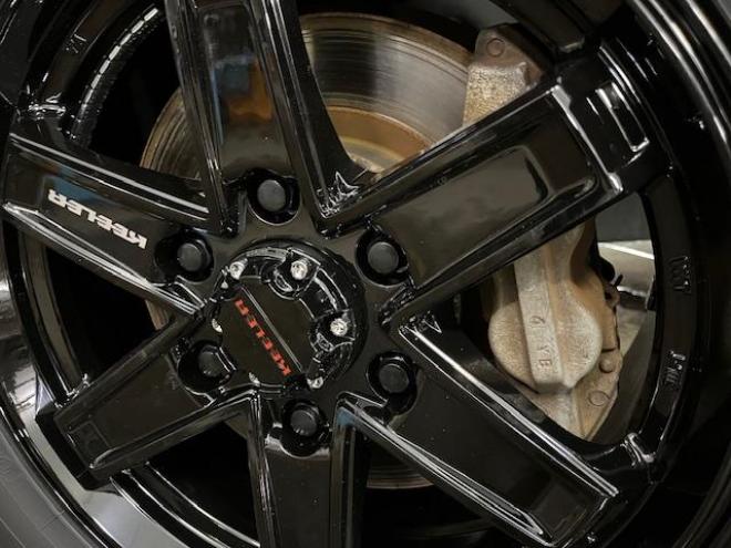 パジェロロング　エクシード　本州仕入　寒冷地仕様　禁煙車　ダブルバッテリー　リアデフロック　ディーゼルターボ　新品ＷＥＤＳキーラー１７ＡＷ＋新品ＴＯＹＯホワイトレタータイヤ　社外１７ＡＷ＋スタッドレスタイヤ付　新品ＪＡＯＳブラックマッドガード　カロッツェリアナビ（フルセグ地デジ　ＤＶＤ再生　Ｂｌｕｅｔｏｏｔｈ）＋バックカメラ　クルーズコントロール　両席シートヒーター　リアヒーター　横滑り防止装置　盗難防止装置　１００Ｖ電源　ＨＩＤ　ＥＴＣ 4WD 5 3200Dr
