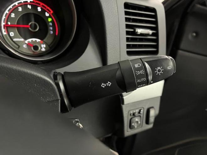 パジェロロング　エクシード　本州仕入　寒冷地仕様　禁煙車　ダブルバッテリー　リアデフロック　ディーゼルターボ　新品ＷＥＤＳキーラー１７ＡＷ＋新品ＴＯＹＯホワイトレタータイヤ　社外１７ＡＷ＋スタッドレスタイヤ付　新品ＪＡＯＳブラックマッドガード　カロッツェリアナビ（フルセグ地デジ　ＤＶＤ再生　Ｂｌｕｅｔｏｏｔｈ）＋バックカメラ　クルーズコントロール　両席シートヒーター　リアヒーター　横滑り防止装置　盗難防止装置　１００Ｖ電源　ＨＩＤ　ＥＴＣ 4WD 5 3200Dr