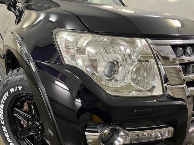 パジェロロング　エクシード　本州仕入　寒冷地仕様　禁煙車　ダブルバッテリー　リアデフロック　ディーゼルターボ　新品ＷＥＤＳキーラー１７ＡＷ＋新品ＴＯＹＯホワイトレタータイヤ　社外１７ＡＷ＋スタッドレスタイヤ付　新品ＪＡＯＳブラックマッドガード　カロッツェリアナビ（フルセグ地デジ　ＤＶＤ再生　Ｂｌｕｅｔｏｏｔｈ）＋バックカメラ　クルーズコントロール　両席シートヒーター　リアヒーター　横滑り防止装置　盗難防止装置　１００Ｖ電源　ＨＩＤ　ＥＴＣ 4WD 5 3200Dr