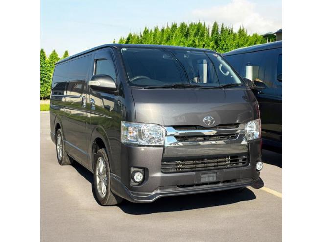 ハイエースバン4型スーパーGLディーゼルターボ 本州車 寒冷地仕様 ナビTVバックモニター 両側スライドドア リアヒータークーラー 社外リップスポイラー 17インチアルミタイヤ ドラレコ 車検新規 12ヶ月点検整備済 保証付！ 4WD 3000 5Dr