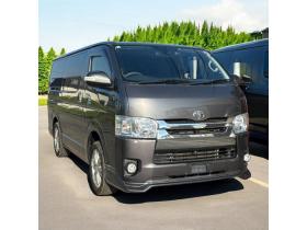 ハイエースバン　4型スーパーGLディーゼルターボ 本州車 寒冷地仕様 ナビTVバックモニター 両側スライドドア リアヒータークーラー 社外リップスポイラー 17インチアルミタイヤ ドラレコ 車検新規 12ヶ月点検整備済 保証付！ 4WD 3000 5Dr