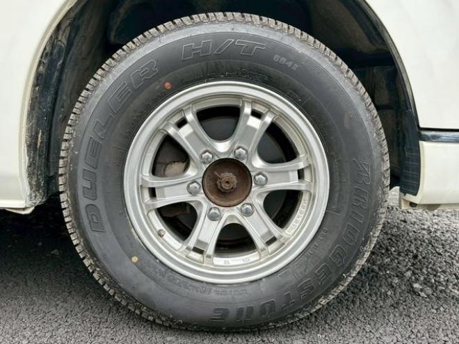 ハイエースバンＤＬ　ＧＬパッケージ　４ＷＤ　ＥＴＣ　バックカメラ　ナビ　レーンアシスト　衝突被害軽減システム　スライドドア　オートマチックハイビーム　電動格納ミラー　ＡＴ　アルミホイール　Ｂｌｕｅｔｏｏｔｈ　ＡＢＳ　ＥＳＣ　エアコン 4WD 2800(D) 4Dr