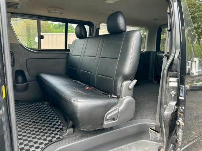 ハイエースバン　ＥＴＣ　バックカメラ　ナビ　両側スライドドア　ＡＴ　アルミホイール　エアコン　パワーウィンドウ　運転席エアバッグ 4WD 3000(D) 5Dr