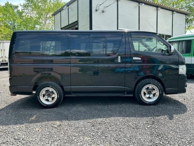 ハイエースバン　ＥＴＣ　バックカメラ　ナビ　両側スライドドア　ＡＴ　アルミホイール　エアコン　パワーウィンドウ　運転席エアバッグ 4WD 3000(D) 5Dr