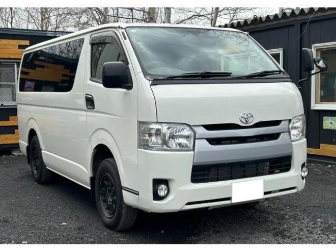 ハイエースバンＤＸ　ＥＴＣ　ナビ　スライドドア　ＡＴ　エアコン　パワーウィンドウ　運転席エアバッグ 4WD 3000(D) 4Dr
