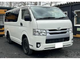 ハイエースバン　ＤＸ　ＥＴＣ　ナビ　スライドドア　ＡＴ　エアコン　パワーウィンドウ　運転席エアバッグ 4WD 3000(D) 4Dr