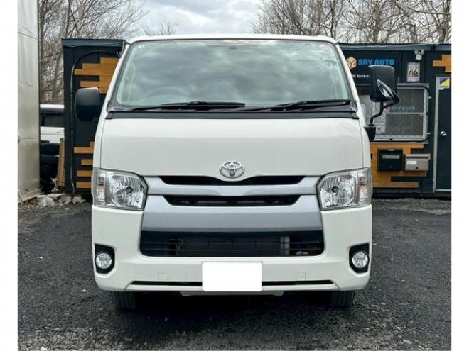 ハイエースバンＤＸ　ＥＴＣ　ナビ　スライドドア　ＡＴ　エアコン　パワーウィンドウ　運転席エアバッグ 4WD 3000(D) 4Dr