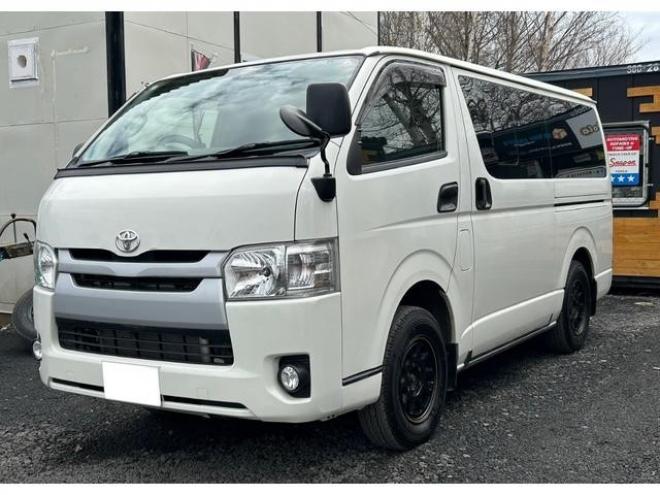 ハイエースバンＤＸ　ＥＴＣ　ナビ　スライドドア　ＡＴ　エアコン　パワーウィンドウ　運転席エアバッグ 4WD 3000(D) 4Dr