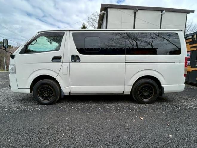 ハイエースバンＤＸ　ＥＴＣ　ナビ　スライドドア　ＡＴ　エアコン　パワーウィンドウ　運転席エアバッグ 4WD 3000(D) 4Dr