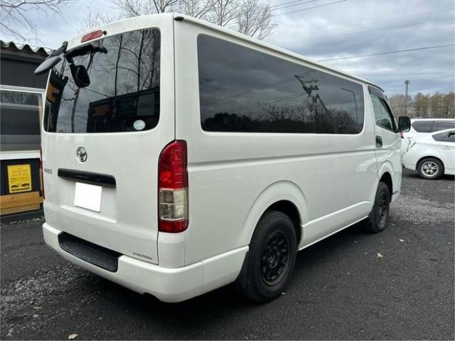 ハイエースバンＤＸ　ＥＴＣ　ナビ　スライドドア　ＡＴ　エアコン　パワーウィンドウ　運転席エアバッグ 4WD 3000(D) 4Dr