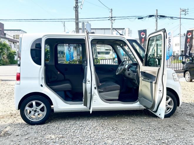 タント660X 4WD　ローンが不安な方＜優遇ローン＞　寒冷地仕様　社外ナビ　フルセグTV　コラム
