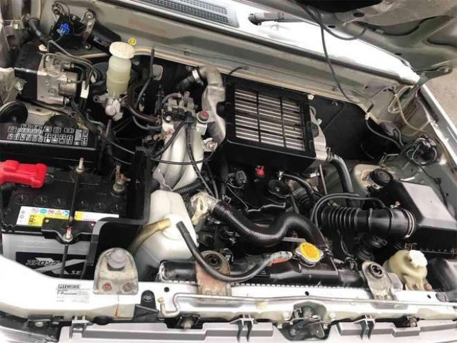 キックス　４ＷＤ　ドライブレコーダー　ナビ　ＴＶ　電動格納ミラー　アルミホイール　エアコン　パワーステアリング　パワーウィンドウ 4WD 660 3Dr