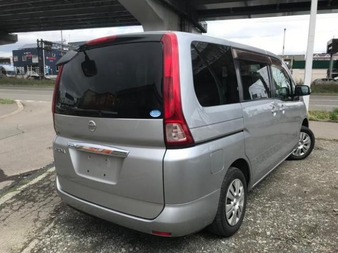 セレナ２０Ｓ　４ＷＤ　福祉車輛　今日値　下げ中！３１日迄限定プライス！！３カ月３０００ＫＭ保証　　整備士在籍　自社工場　　７人乗り　アンシャンテリフトアップ　両側スライドドア　３列シート　ＣＶＴ　ＣＤ　エアコン 4WD 2000 5Dr