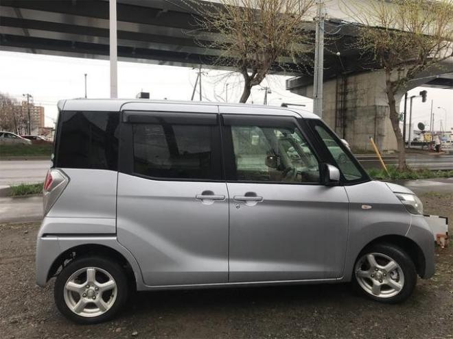 デイズルークスＳ　４ＷＤ　イベント開催値　下げ中！限定プライス　バックカメラ　両側スライドドア　ＴＶ　キーレスエントリー　アイドリングストップ　電動格納ミラー　ベンチシート　ＣＶＴ　ＡＢＳ　アルミホイール　衝突安全ボデ 4WD 660 5Dr