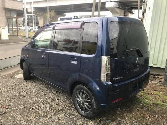 eKワゴンＭ　４ＷＤ　イベント開催値　下げ中！限定プライス３か月３０００ＫＭ保証　　キーレスエントリー　電動格納ミラー　シートヒーター　ＡＴ　盗難防止システム　ＣＤ　アルミホイール　衝突安全ボディ　エアコン 4WD 660 5Dr