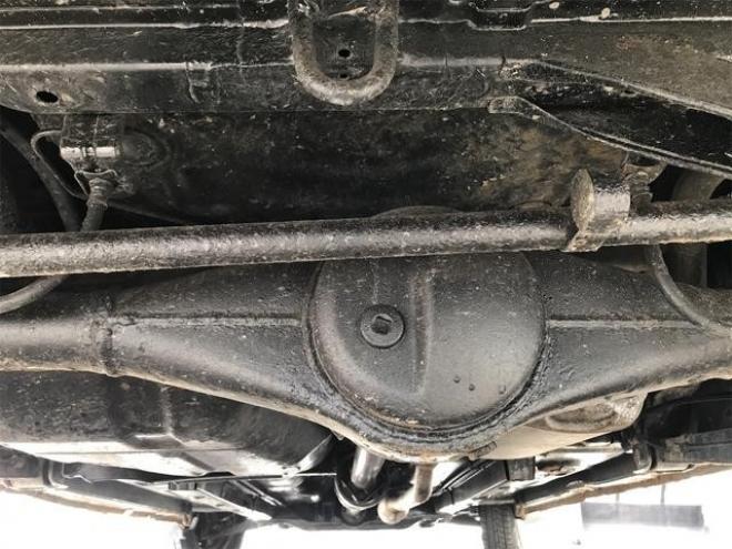 モコＥ　ＦＯＵＲ　４ＷＤ　スマートキー　シートヒーター　ベンチシート　ＡＴ　盗難防止システム　ＡＢＳ　ＣＤ　衝突安全ボディ　エアコン 4WD 660 5Dr