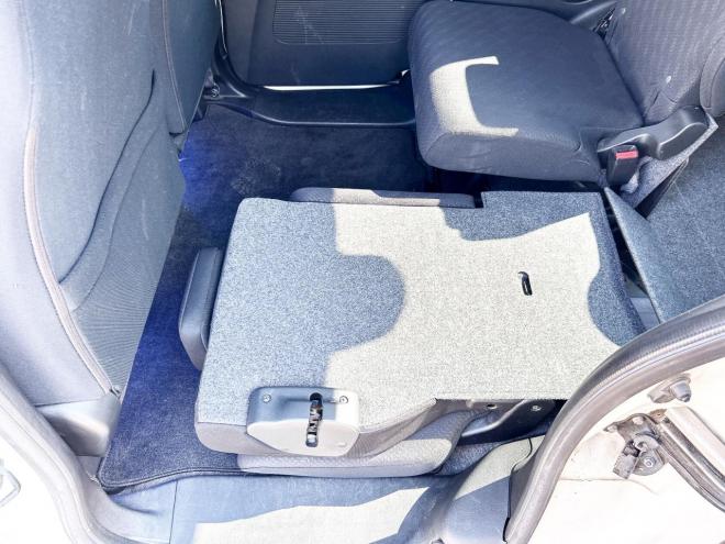 N-BOX660GターボSSパッケージ 4WD　ローンが不安な方＜優遇ローン＞　寒冷地仕様　純正ナビ　フルセグTV　ETC