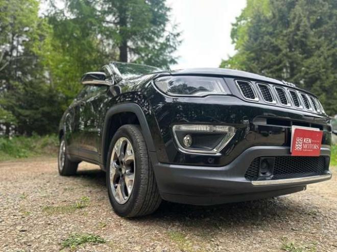コンパスリミテッド 4WD　Gナビ/Bカメラ/ETC/黒皮シート/クルコン 正規輸入車 2400